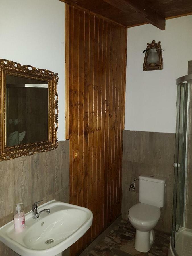 Отель Casa Piri Анина Экстерьер фото