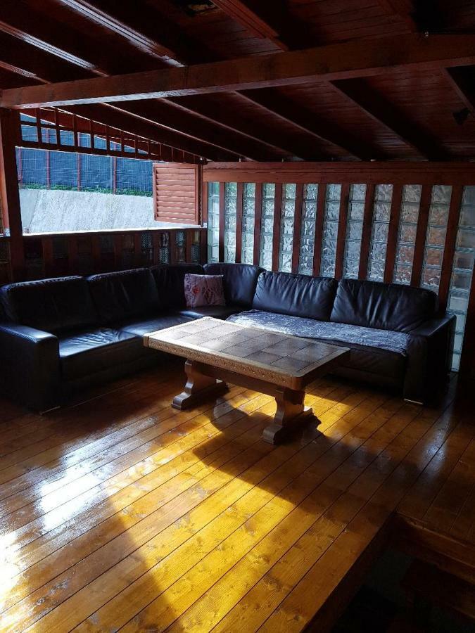 Отель Casa Piri Анина Экстерьер фото