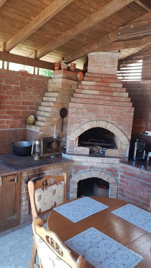 Отель Casa Piri Анина Экстерьер фото
